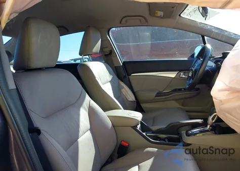 2015 Honda Civic Hybrid z USA, uszkodzony, nr VIN 19XFB4F35FE001805